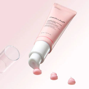 Hydrating and firming eye cream to reduce puffiness and fine lines UAE