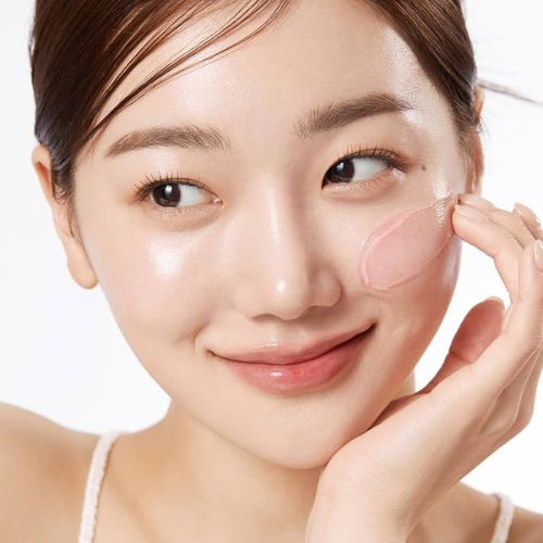 Medicube Collagen Jelly Cream Niacinamide Korean anti-aging gel cream in Dubai UAE
Freeze-dried hydrolyzed collagen cream for wrinkles, elasticity and glass skin
Hydrating and brightening Korean collagen jelly cream for firm youthful skin UAE