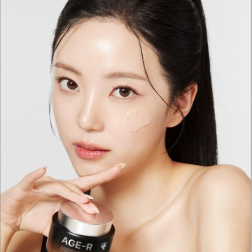 Medicube AGE-R Glutathione Glow Capsule Cream brightening Korean moisturizer in Dubai UAE